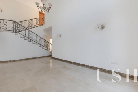 Вилла Jumeirah Islands, Дубай, БАӘ-да 4 жатын бөлмелер, 1004 м² № 620595 - фото 5