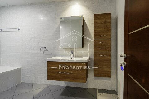 Apartamento en venta en Dubai Studio City, Dubai, EAU 2 dormitorios, 106.9 m2 № 557562 - foto 14
