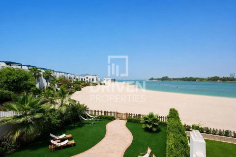 Villa asukohaga Palm Jumeirah, Dubai, AÜE: 5 magamistoaga, 478.45 m² Nr 767356