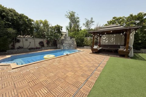 Villa en alquiler en Jumeirah Park, Dubai, EAU 4 dormitorios, 743 m2 № 696654 - foto 9