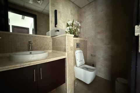 Villa en alquiler en Jumeirah Park, Dubai, EAU 4 dormitorios, 743 m2 № 696654 - foto 16
