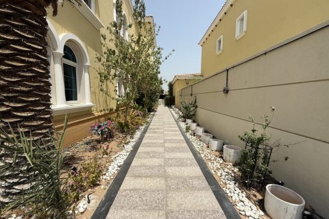 Villa en alquiler en Jumeirah Park, Dubai, EAU 4 dormitorios, 743 m2 № 696654 - foto 11