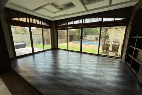 Villa en alquiler en Jumeirah Park, Dubai, EAU 4 dormitorios, 743 m2 № 696654 - foto 22