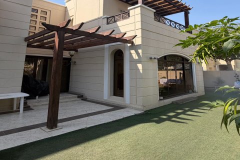 Villetta a schiera in vendita a Mudon, Dubai, EAU 4 camere da letto, 366 mq. № 718599 - foto 21