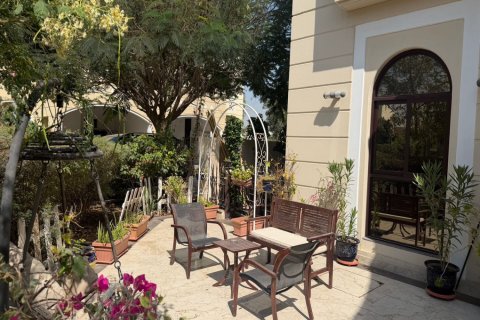 Villetta a schiera in vendita a Mudon, Dubai, EAU 4 camere da letto, 366 mq. № 718599 - foto 10