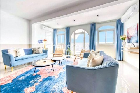 Vila v Umm Suqeim, Dubai, SAE 4 ložnice, 1171 m² Č.: 626933 - fotografie 2