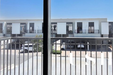 Kaupunkipientalo Al Furjan, Dubai, Arabiemiraatit 2 makuuhuonetta, 254 m2 № 621038 - kuva 8