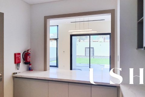 Kaupunkipientalo Al Furjan, Dubai, Arabiemiraatit 2 makuuhuonetta, 254 m2 № 621038 - kuva 5