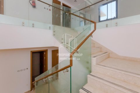 Kamienica na sprzedaż w Yas Island, Abu Dhabi, ZEA 3 sypialnie, 312 mkw., nr 716961 - zdjęcie 4