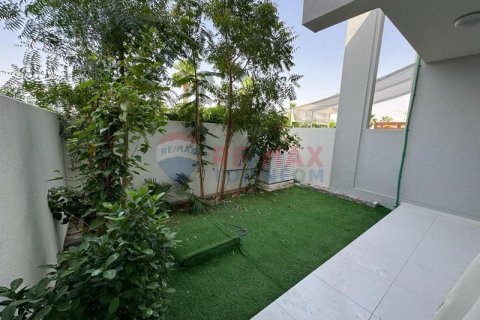 Vila di Dubai, UEA 3 kamar tidur, 115.9 m2 nomor 568875 - foto 7