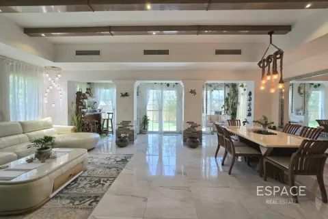 Shtëpi në qytet në Arabian Ranches, Dubai, Emiratet e Bashkuara Arabe 4 dhoma gjumi, 297 m2. № 650286 - Foto 2