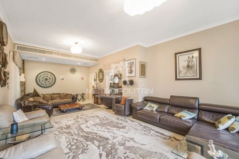 Meadows、Dubai、UAE にあるヴィラの賃貸物件 4ベッドルーム、563 m2、No592762 - 写真 6