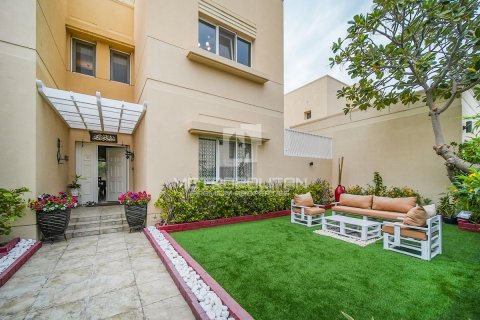 Meadows、Dubai、UAE にあるヴィラの賃貸物件 4ベッドルーム、563 m2、No592762 - 写真 2