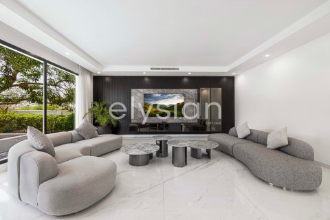 Villa en alquiler en Palm Jumeirah, Dubai, EAU 7 dormitorios, 1245 m2 № 586217 - foto 4