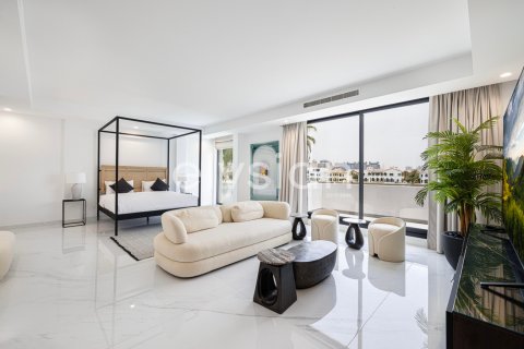 Villa en alquiler en Palm Jumeirah, Dubai, EAU 7 dormitorios, 1245 m2 № 586217 - foto 8