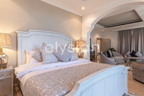 Villa para arrendamento em Palm Jumeirah, Dubai, EAU 6 quartos, 1245 m2 № 586218 - foto 7