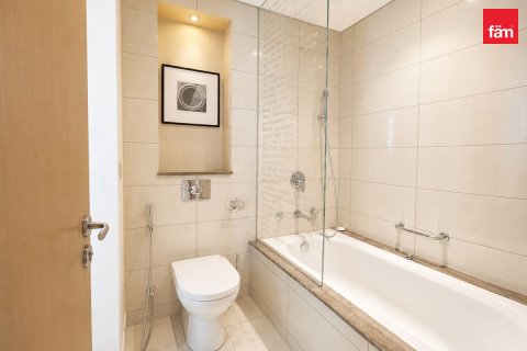 Hotellihuoneisto Business Bay, Dubai, Arabiemiraatit 2 makuuhuonetta, 140.9 m2 № 753428 - kuva 9