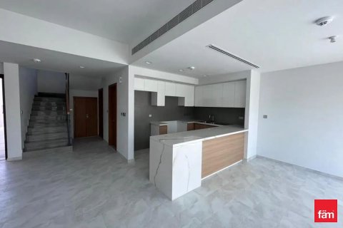 Müüa villa asukohaga Dubai, AÜE: 3 magamistoaga, 161 m² Nr 753433 - pilt 2