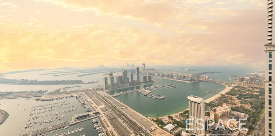 Apartment in DAMAC HEIGHTS in Dubai Marina, UAE 4 bedrooms, 344 sq.m. № 738537