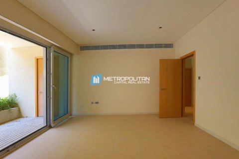 Таунхаус Al Raha Beach, Абу-Даби, БАӘ-да 4 жатын бөлмелер, 622.3 м² № 694640 - фото 4