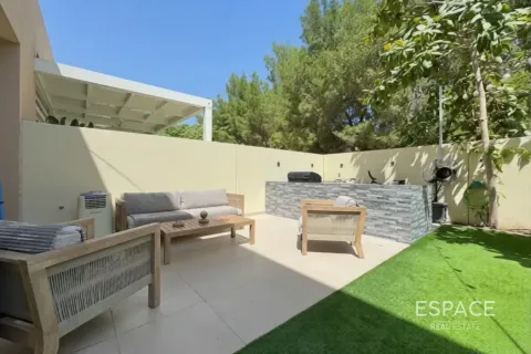 Villa sa Dubai Land, UAE 3 silid-tulugan, 177 sq.m. № 737843 - larawan 16