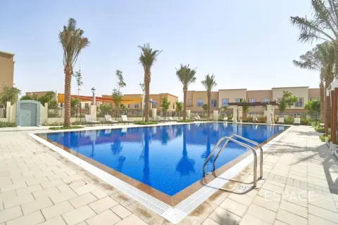Villa em Dubai Land, Dubai, EAU 3 quartos, 177 m2 № 737843