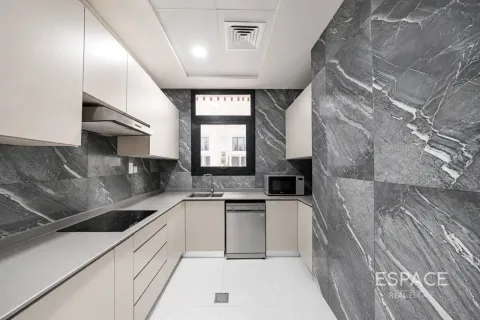 Al Furjan, Dubai, BAE’de satılık sıra ev 3 yatak odası, 279 m&sup2; No 737842 - fotoğraf 5