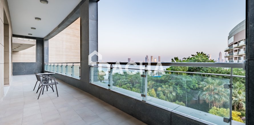 Apartament në Palm Jumeirah, Dubai, Emiratet e Bashkuara Arabe 2 dhoma gjumi, 257 m2. № 755053