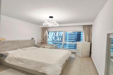 Huoneisto Jumeirah Lake Towers, Dubai, Arabiemiraatit 1 makuuhuone, 84 m2 № 755095