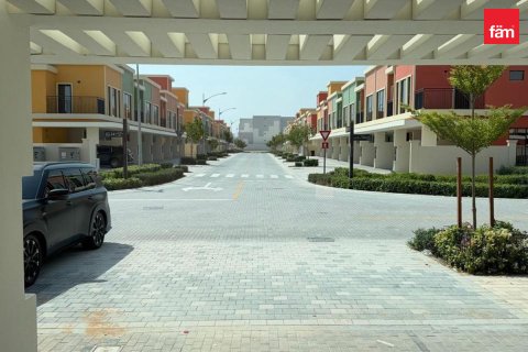 Müüa ridamaja asukohaga Dubai, AÜE: 4 magamistoaga, 144 m² Nr 751861 - pilt 11