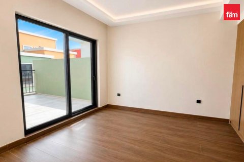 Müüa ridamaja asukohaga Dubai, AÜE: 4 magamistoaga, 144 m² Nr 751861 - pilt 4