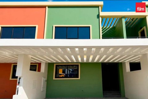 Müüa ridamaja asukohaga Dubai, AÜE: 4 magamistoaga, 144 m² Nr 751861 - pilt 9