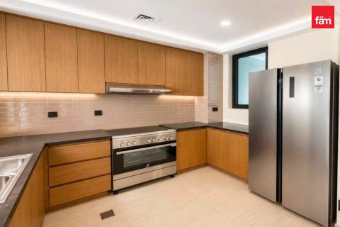 Müüa ridamaja asukohaga Dubai, AÜE: 4 magamistoaga, 144 m² Nr 751861 - pilt 6
