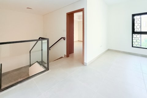 Townhouse in Sharjah, UAE 4 bedrooms, 255.48 sq.m. № 749051 - photo 30