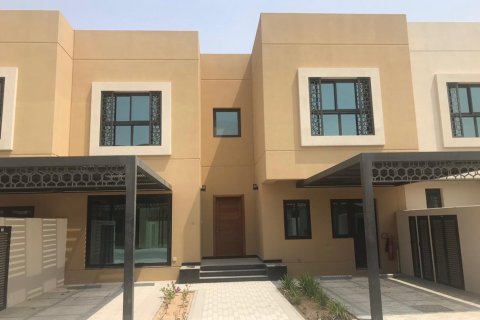 Townhouse in Sharjah, UAE 4 bedrooms, 255.48 sq.m. № 749051 - photo 6