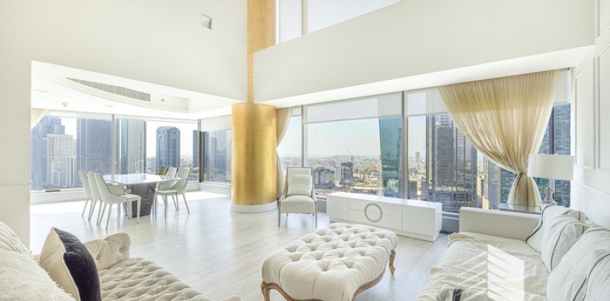 Dupleks në World Trade Center, Dubai, Emiratet e Bashkuara Arabe 3 dhoma gjumi, 228.91 m2. № 571382
