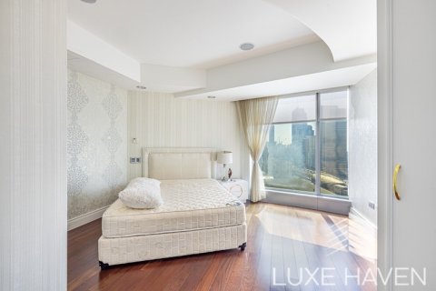 Dupleks në World Trade Center, Dubai, Emiratet e Bashkuara Arabe 3 dhoma gjumi, 228.91 m2. № 571382 - Foto 20