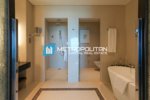 آپارتمان برای فروش در  The Marina، Abu Dhabi، امارات متحده عربی  2 خوابه ، 176.7 متر مربع ، شماره 550399 - تصویر 18