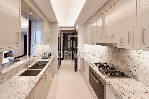 Appartement à louer à Downtown Dubai (Downtown Burj Dubai), Dubai, EAU 3 chambres, 187.76 m2 № 768149 - photo 10