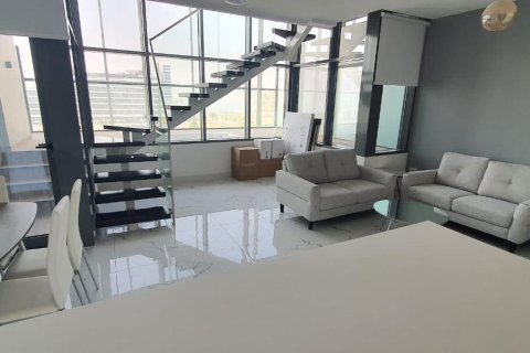 Dupleks di Al Raha Beach, Abu Dhabi, UAE 2 bilik tidur, 94 meter persegi № 716329 - foto 9
