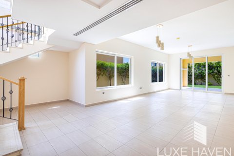 Jumeirah Park, Dubai, BAE’de kiralık villa 4 yatak odası, 385.92 m&sup2; No 414429 - fotoğraf 6