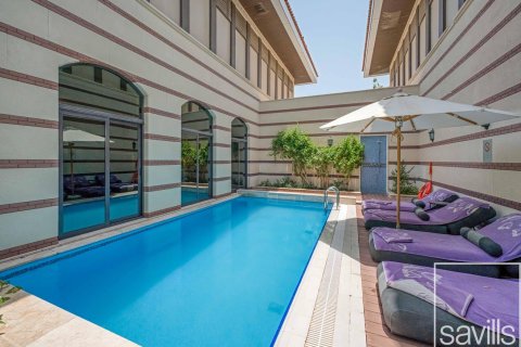 Βίλα σε Palm Jumeirah, Dubai, ΗΑΕ 5 υπνοδωμάτια, 412.77 τ.μ. Αρ. 761201 - φωτογραφία 2