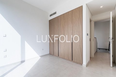 Townhouse in The Valley, Dubai, UAE 3 bedrooms, 173 sq.m. № 627265 - photo 16