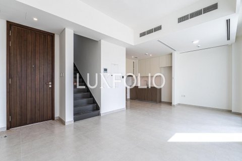 Townhouse in The Valley, Dubai, UAE 3 bedrooms, 173 sq.m. № 627265 - photo 8