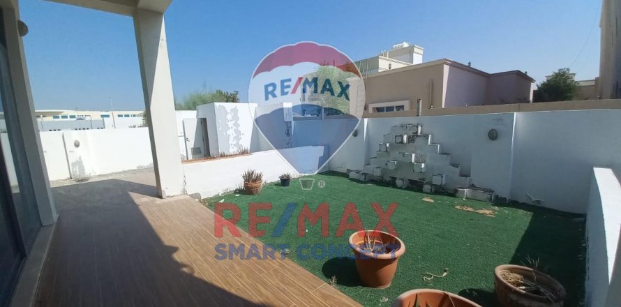 וילה ב Khalifa City, Abu Dhabi, איחוד האמירויות 420 מ"ר מספר 570242