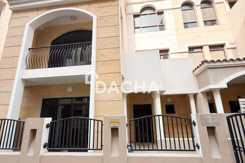 Kuća u nizu u gradu Jumeirah Village Circle, Dubai, UAE 4 spavaće sobe, 302 m2 Br. 758622 - Slika 2