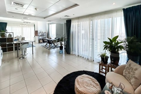 Apartamento para arrendamento em Jumeirah Lake Towers, Dubai, EAU 1 quarto, 131.74 m2 № 759878 - foto 2