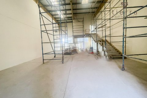 Skladište u gradu Jebel Ali, Dubai, UAE 223 m2 Br. 571582