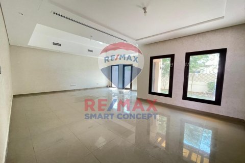 Vila u Al Salam Street, Abu Dhabi, UAE 3 spavaćih soba, 209 m2 Br. 546157 - fotografija 3