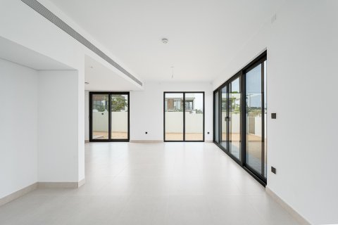 Villa til leje i Tilal Al Ghaf, Dubai, UAE 4 soveværelser, 316.89 kvm № 750953 - foto 2